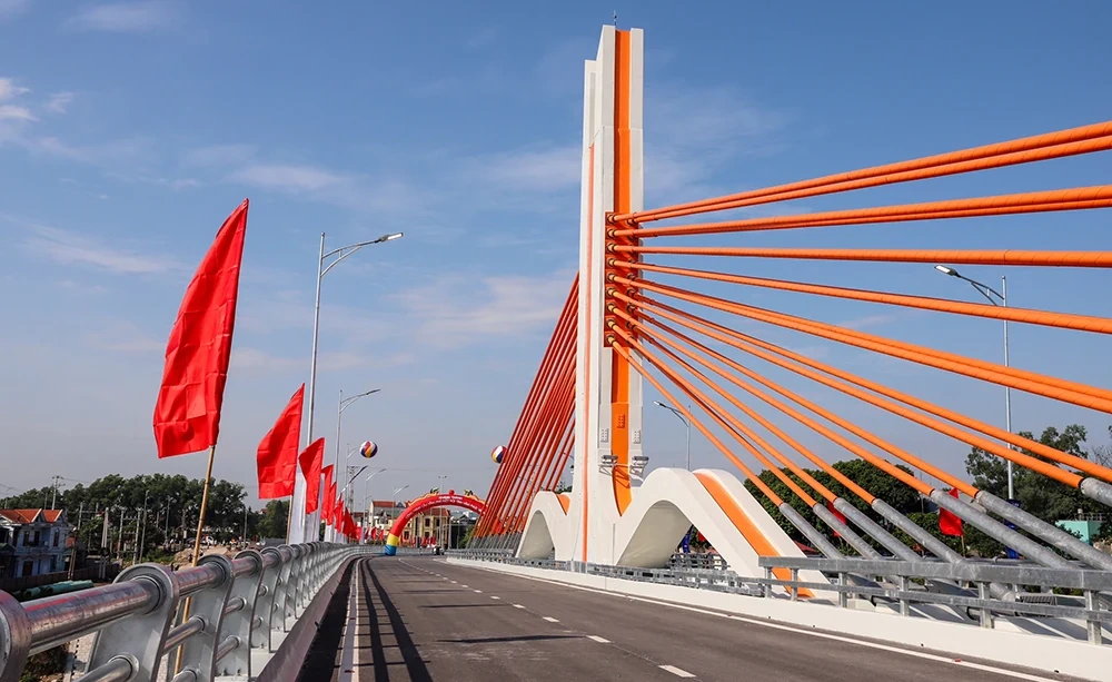 Inauguration of Vinh Phu Bridge across Lo River connecting Phu Tho and Vinh Phuc provinces