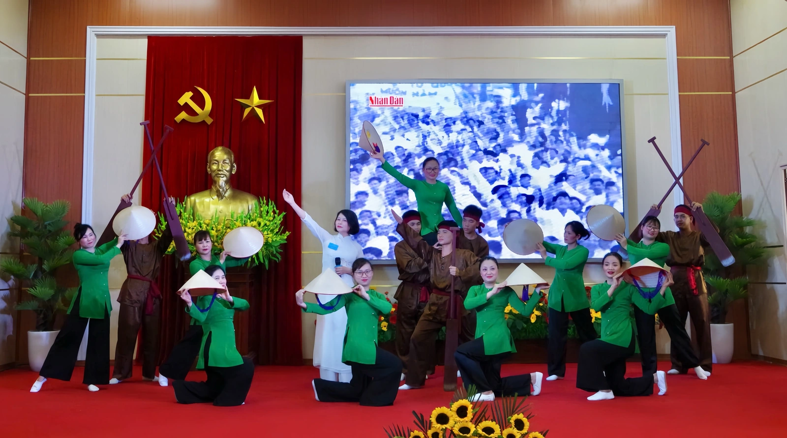 Nhiều hoạt động chào mừng kỷ niệm 80 năm Ngày thành lập Quân đội nhân dân Việt Nam