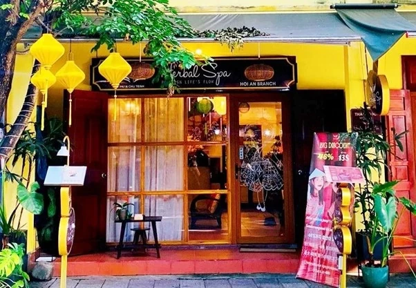 Hành trình tìm lại năng lượng với massage Thái tại Herbal Spa Hội An