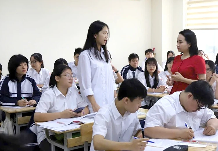 Phát huy tinh thần đoàn kết, vượt qua thách thức, bứt phá vươn lên