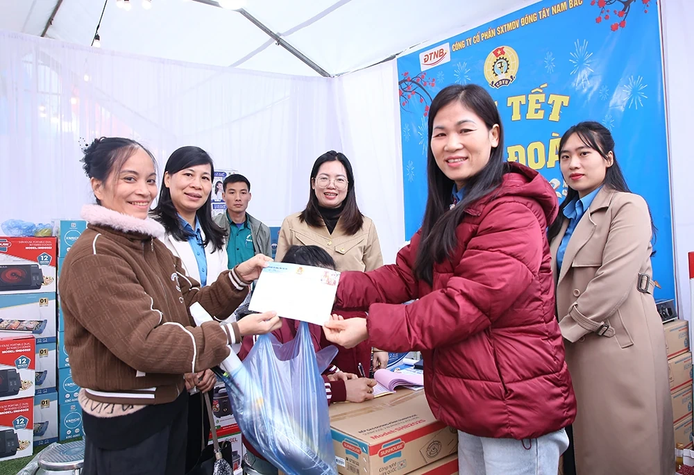 Để đoàn viên, người lao động đều có Tết