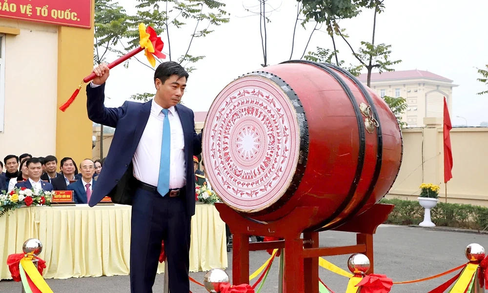 Thành phố Việt Trì tổ chức lễ giao, nhận quân năm 2025