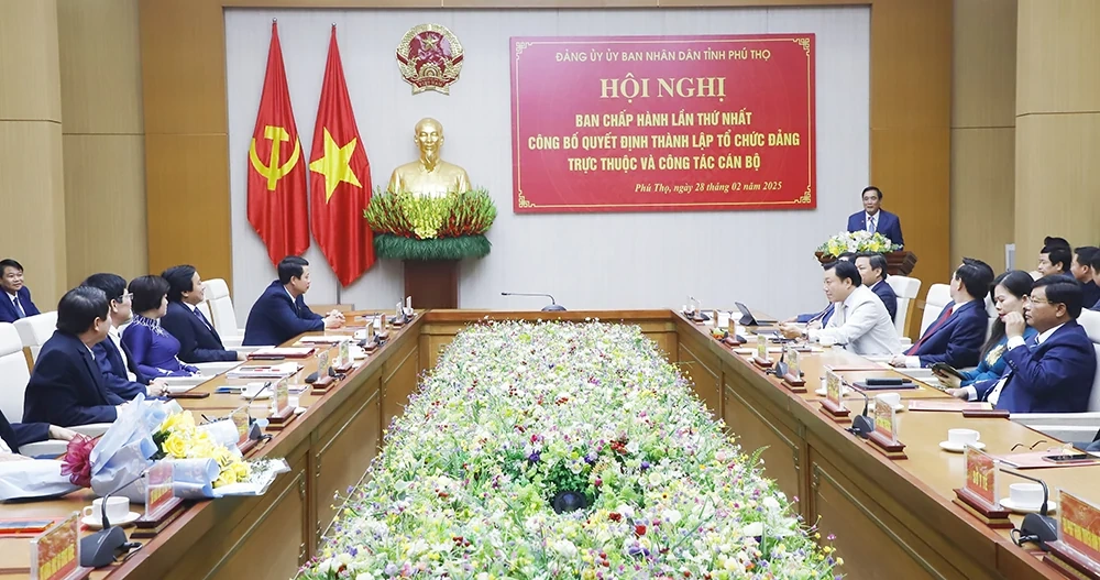 Đảng ủy UBND tỉnh tổ chức hội nghị BCH lần thứ nhất