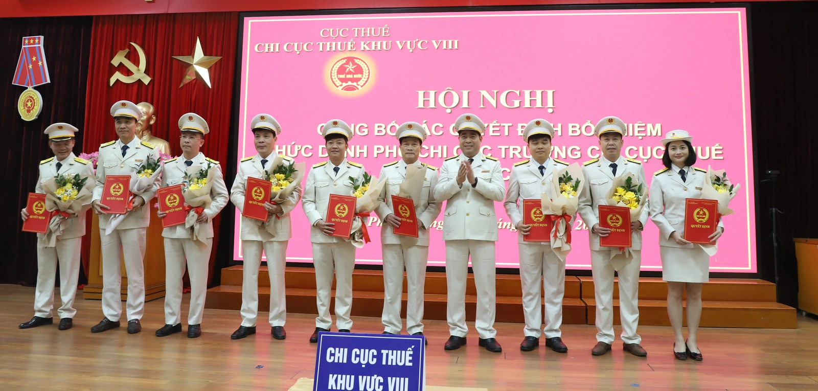 Công bố các quyết định bổ nhiệm Phó Chi cục trưởng Chi cục Thuế Khu vực VIII