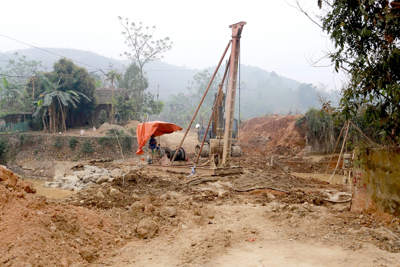 Hơn 12 tỷ đồng cải tạo, nâng cấp hạ tầng khu dân cư vùng cao