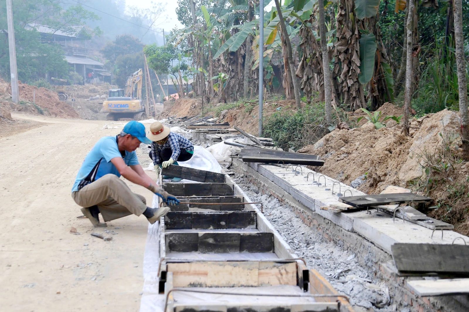 Hơn 12 tỷ đồng cải tạo, nâng cấp hạ tầng khu dân cư vùng cao