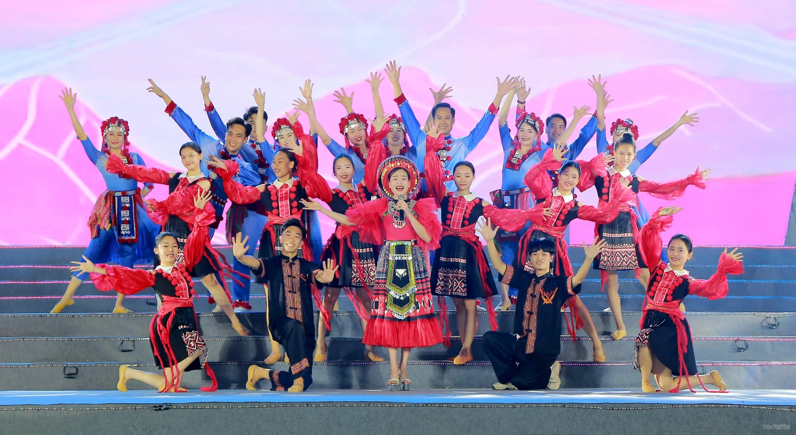 Tổng duyệt chương trình nghệ thuật khai mạc Lễ hội Đền Hùng và Tuần Văn hóa - Du lịch Đất Tổ năm Ất Tỵ 2025