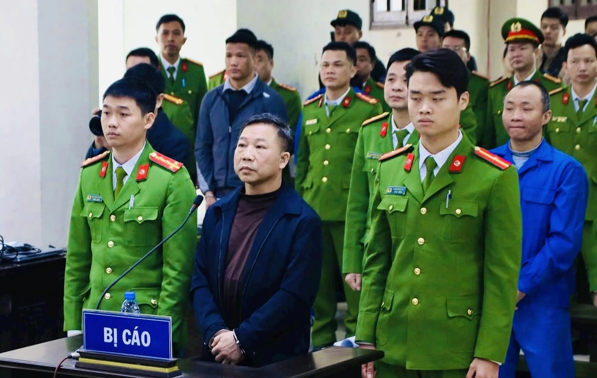 Nhãn quan lệch lạc