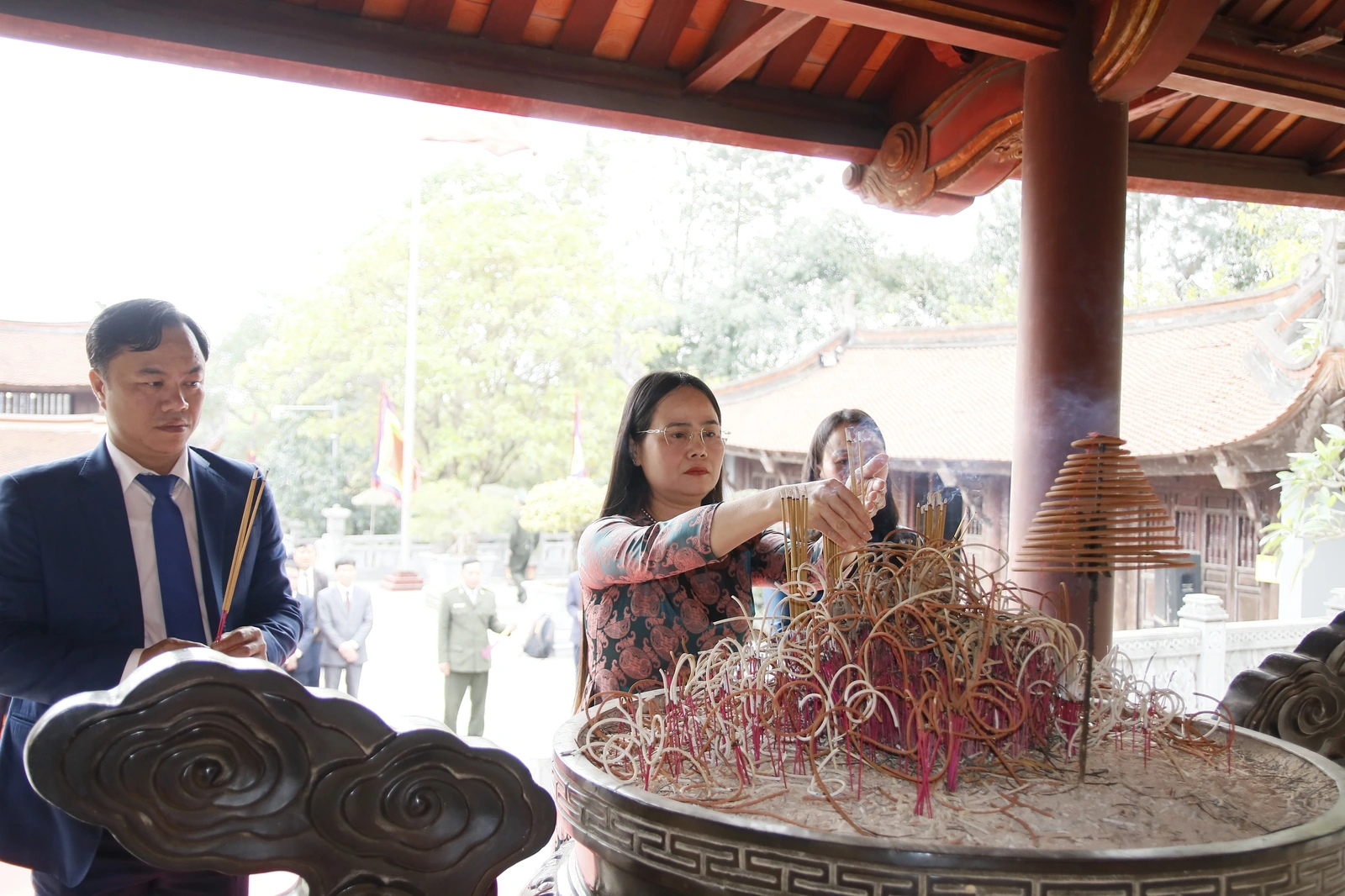 Huyện Hạ Hoà dâng hương tưởng niệm các Vua Hùng