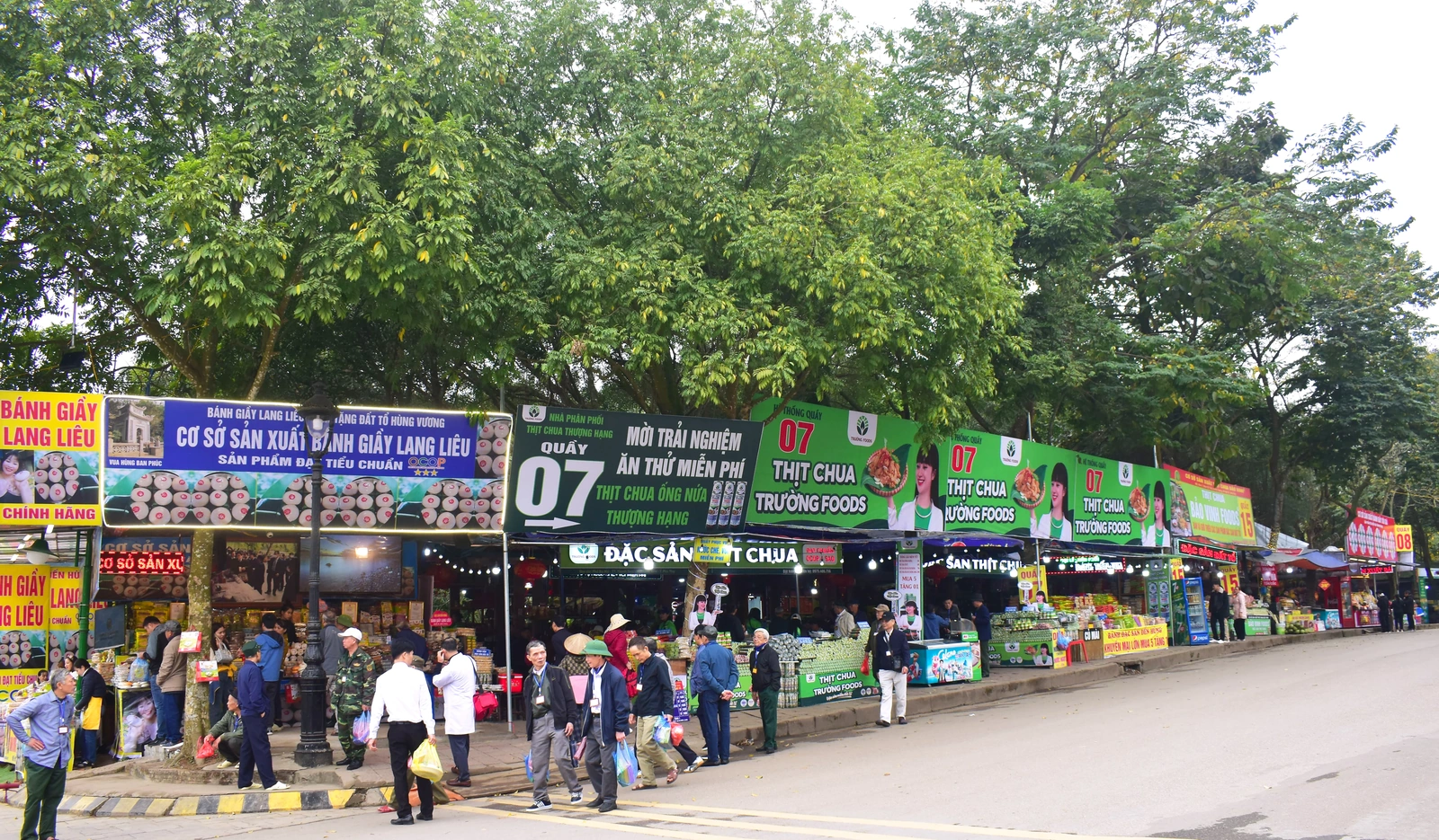 Đặc sản Đất Tổ “hút khách” tại Đền Hùng