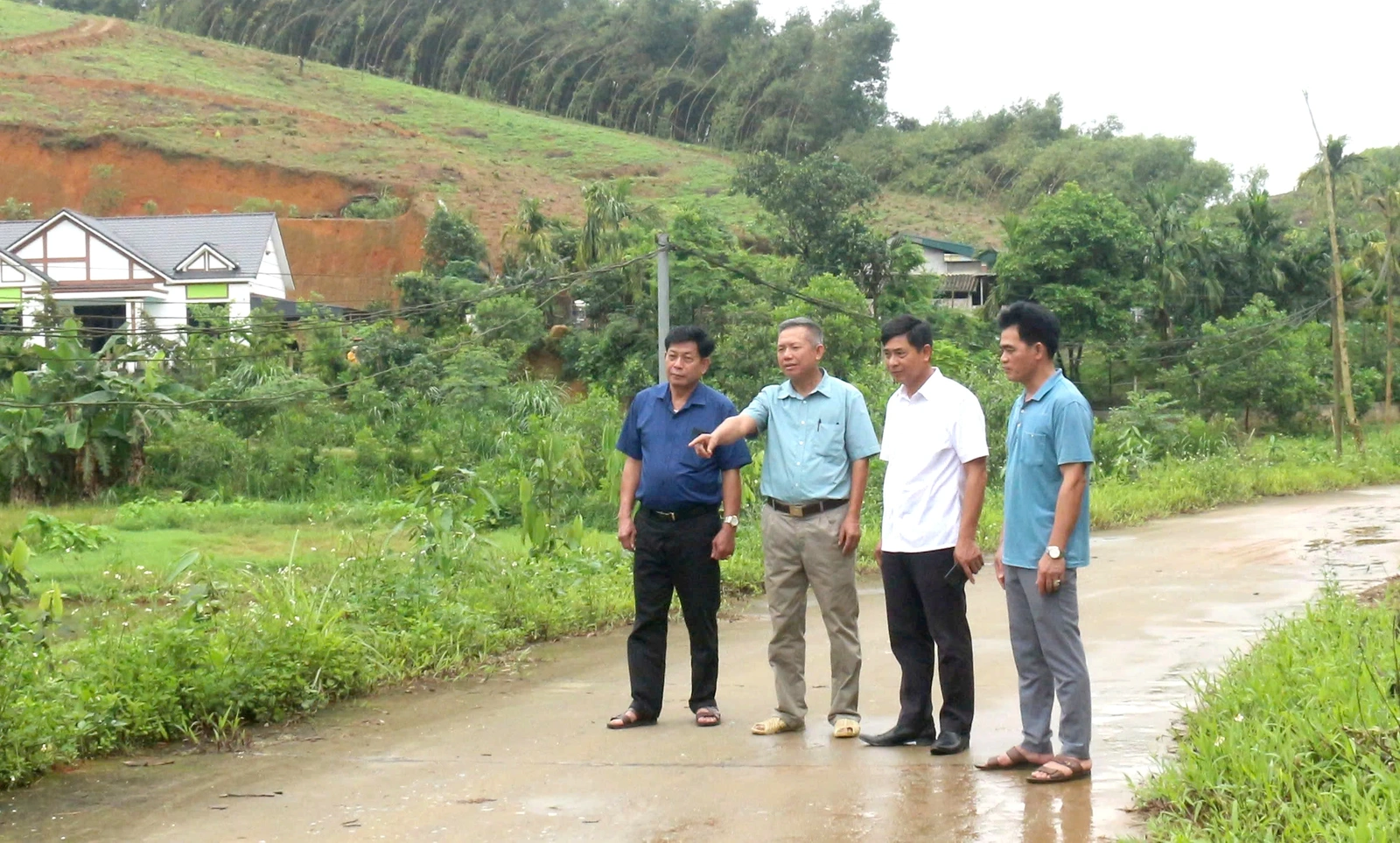 Sáp nhập đơn vị hành chính và tinh gọn bộ máy cấp xã