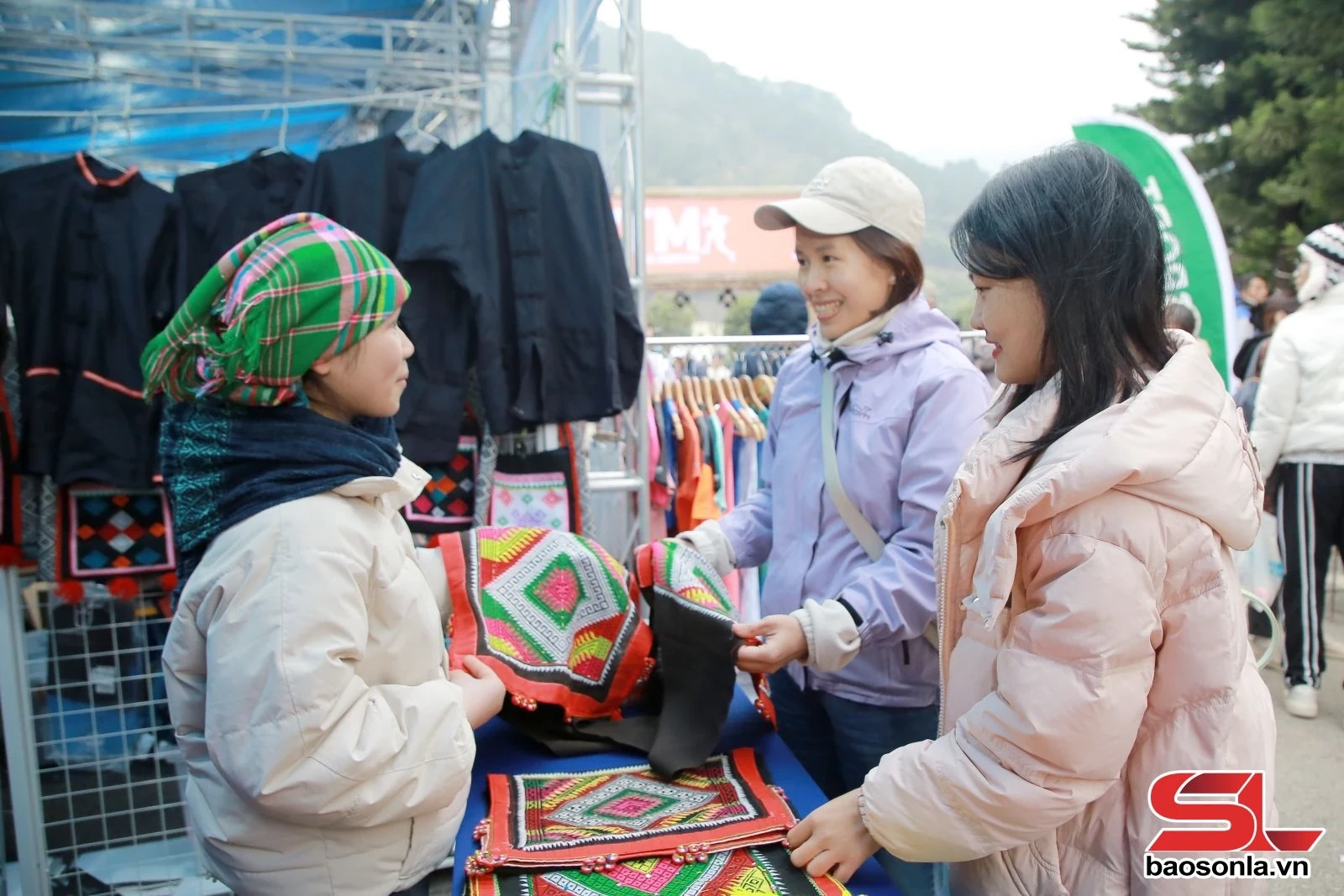 Mộc Châu đa dạng các sản phẩm quà tặng du lịch