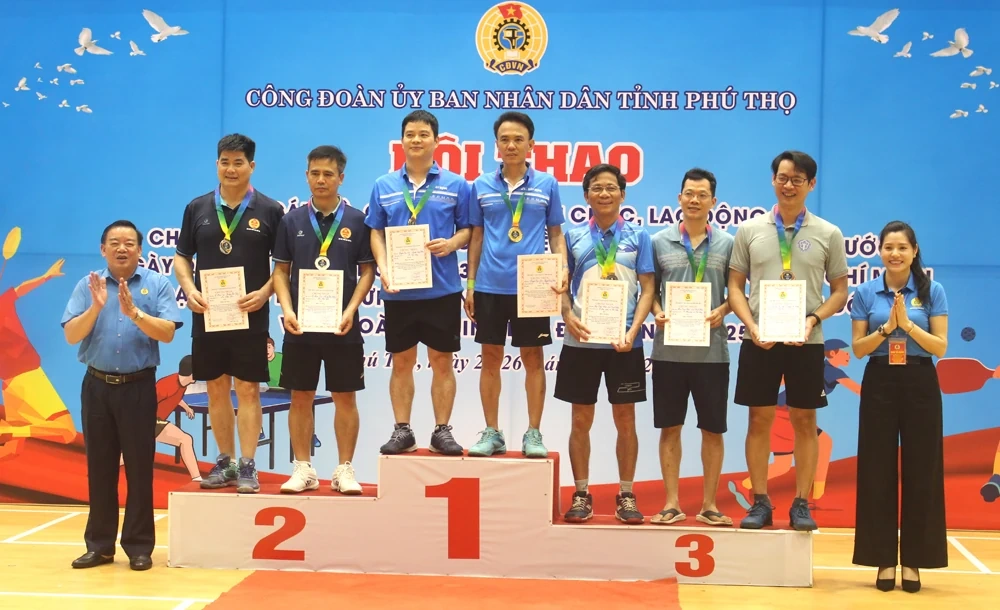 Hội thao cán bộ, công chức, viên chức, lao động