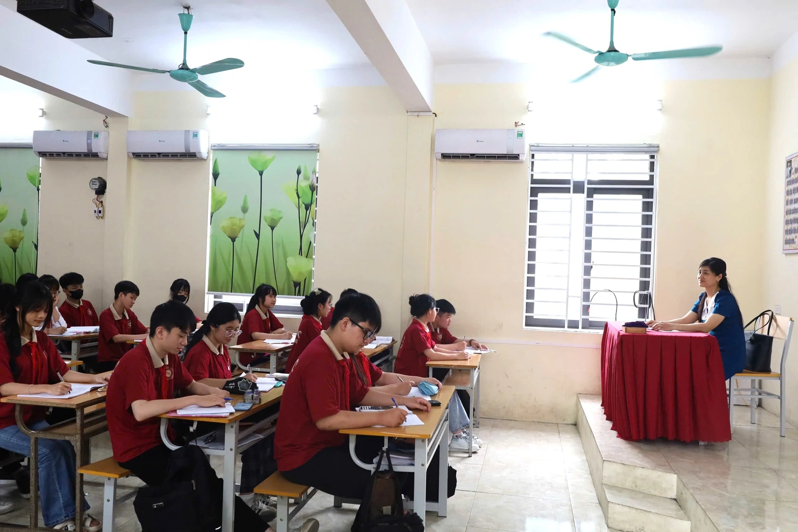 Đăng ký nguyện vọng tuyển sinh vào lớp 10 Trường THPT Chuyên Hùng Vương năm học 2025-2026