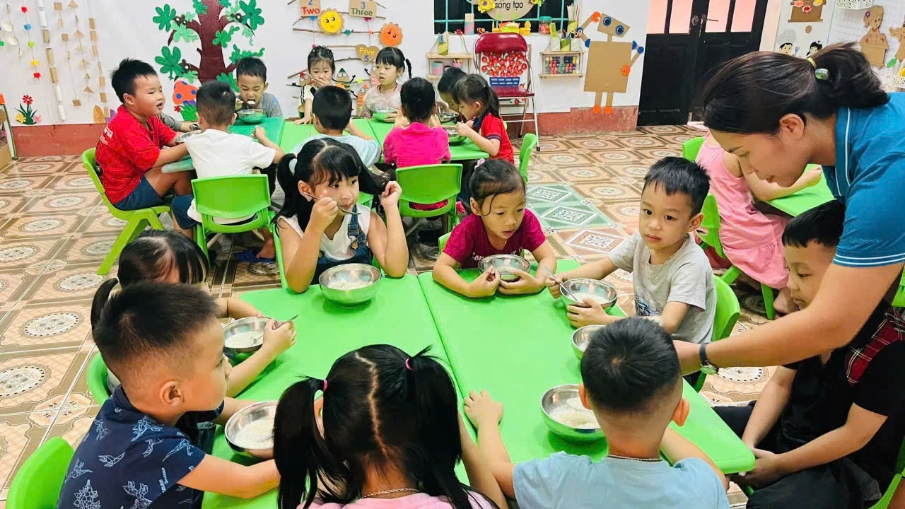 Tiếp tục tăng cường công tác bảo đảm an toàn thực phẩm, phòng chống ngộ độc thực phẩm