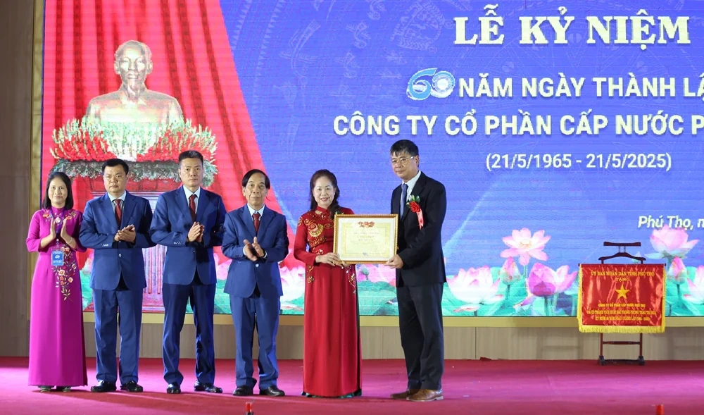 Kỷ niệm 60 năm ngày thành lập Công ty Cổ phần cấp nước Phú Thọ