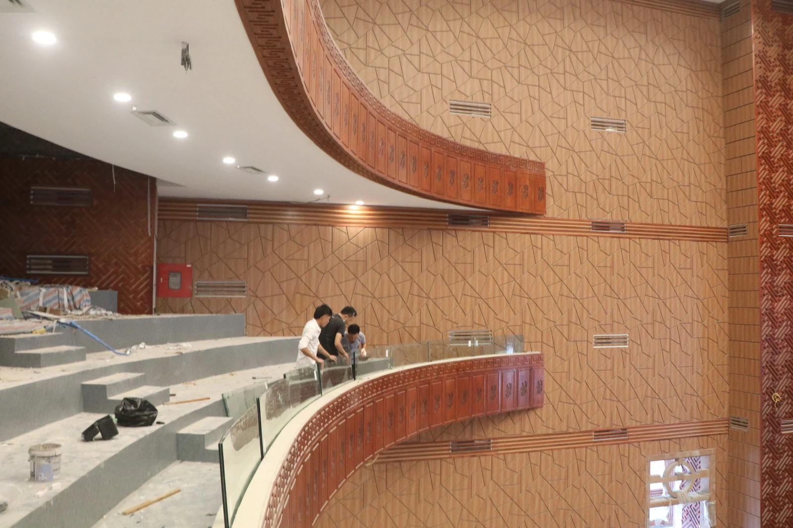 Cận cảnh các hạng mục đang dần hoàn thiện của Nhà Văn hóa nghệ thuật tỉnh