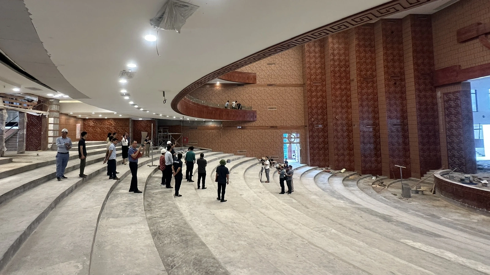 Cận cảnh các hạng mục đang dần hoàn thiện của Nhà Văn hóa nghệ thuật tỉnh