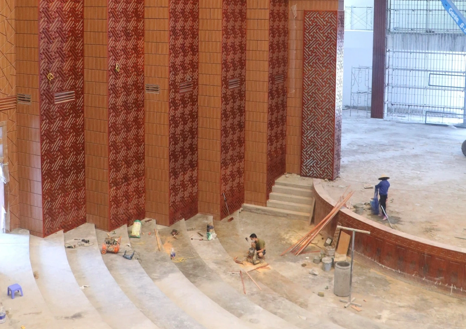 Cận cảnh các hạng mục đang dần hoàn thiện của Nhà Văn hóa nghệ thuật tỉnh