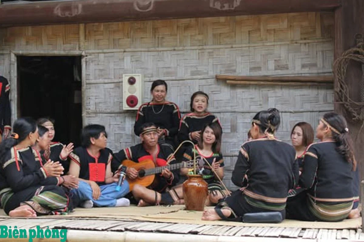 Chiếc vòng đồng giữa đại ngàn và lời thề thiêng của người Ê Đê