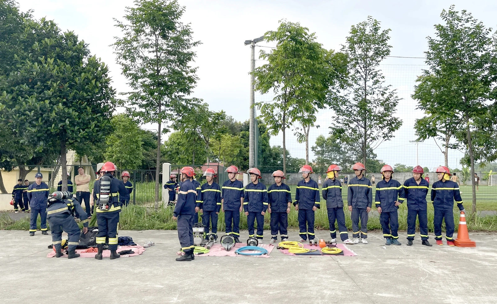 Kiểm tra nghiệp vụ chữa cháy và cứu nạn cứu hộ