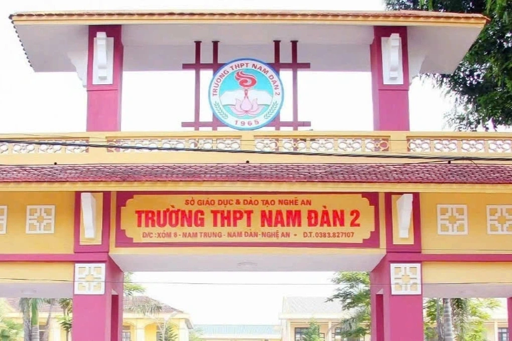 Đình chỉ giáo viên phát ngôn “học chi cho lắm rồi cũng đi làm thuê, công nhân”