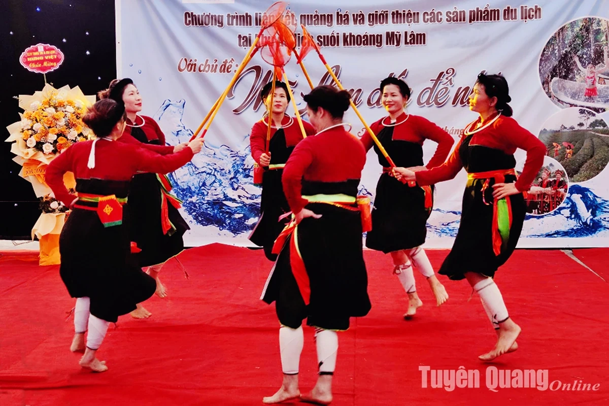 Nơi bản sắc Cao Lan được tiếp nối