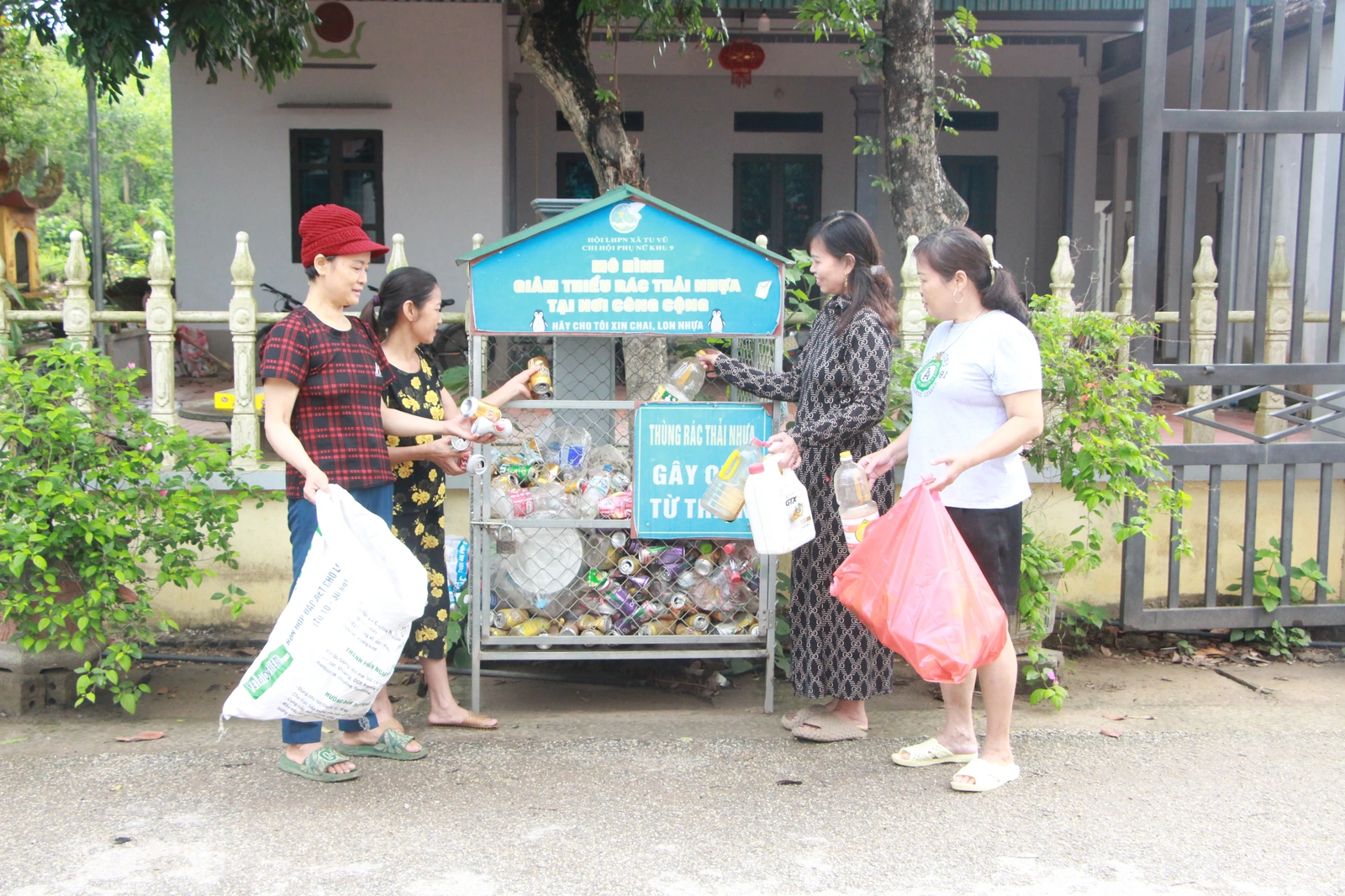 Chung tay giảm thiểu rác thải nhựa, xây dựng lối sống xanh