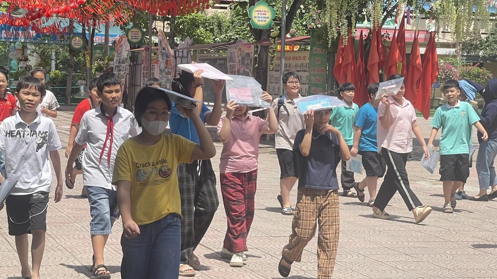 Kết thúc kiểm tra, đánh giá năng lực vào lớp 6 Trường THCS Văn Lang