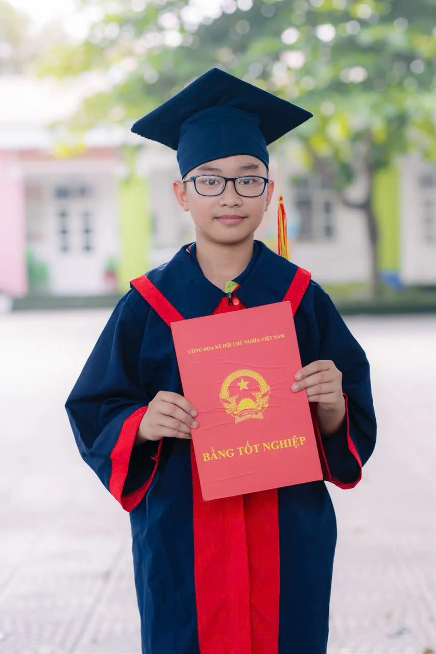 Thủ khoa bài kiểm tra, đánh giá năng lực vào lớp 6 Trường THCS Văn Lang