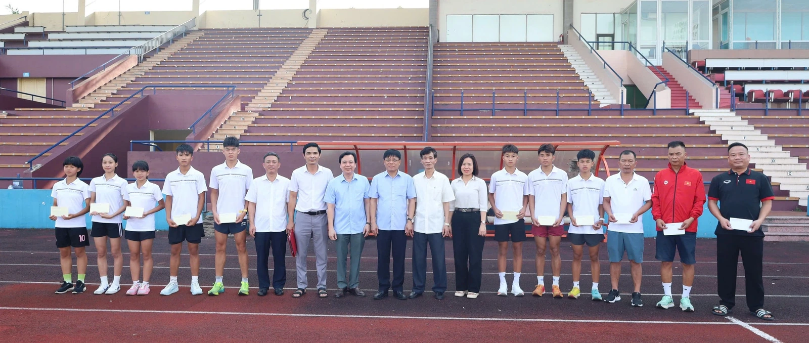 Gặp mặt, động viên vận động viên tham gia Giải thể thao học sinh phổ thông toàn quốc năm 2025