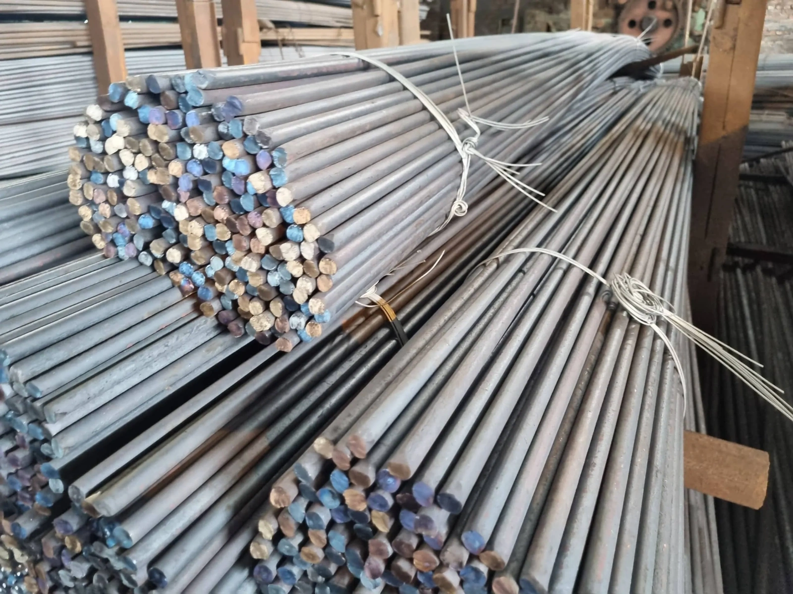 Cập nhật báo giá thép SS400: Giải pháp minh bạch và tối ưu cho doanh nghiệp sản xuất – xây dựng