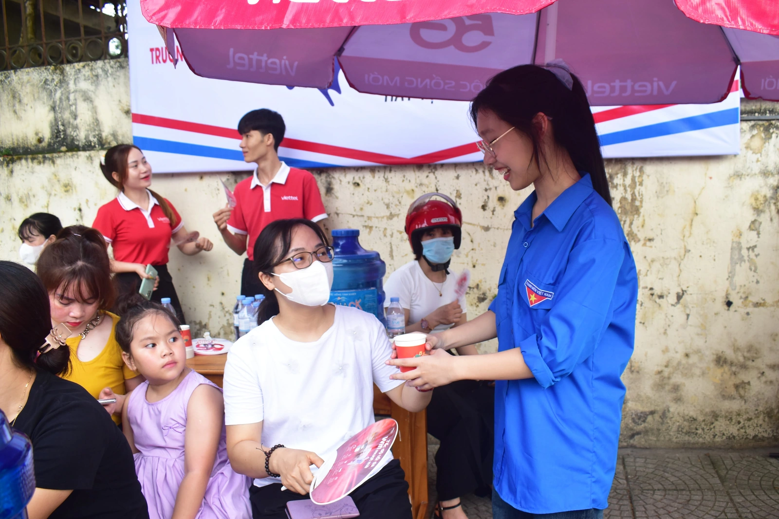 36 đội hình thanh niên tình nguyện “Tiếp sức mùa thi”