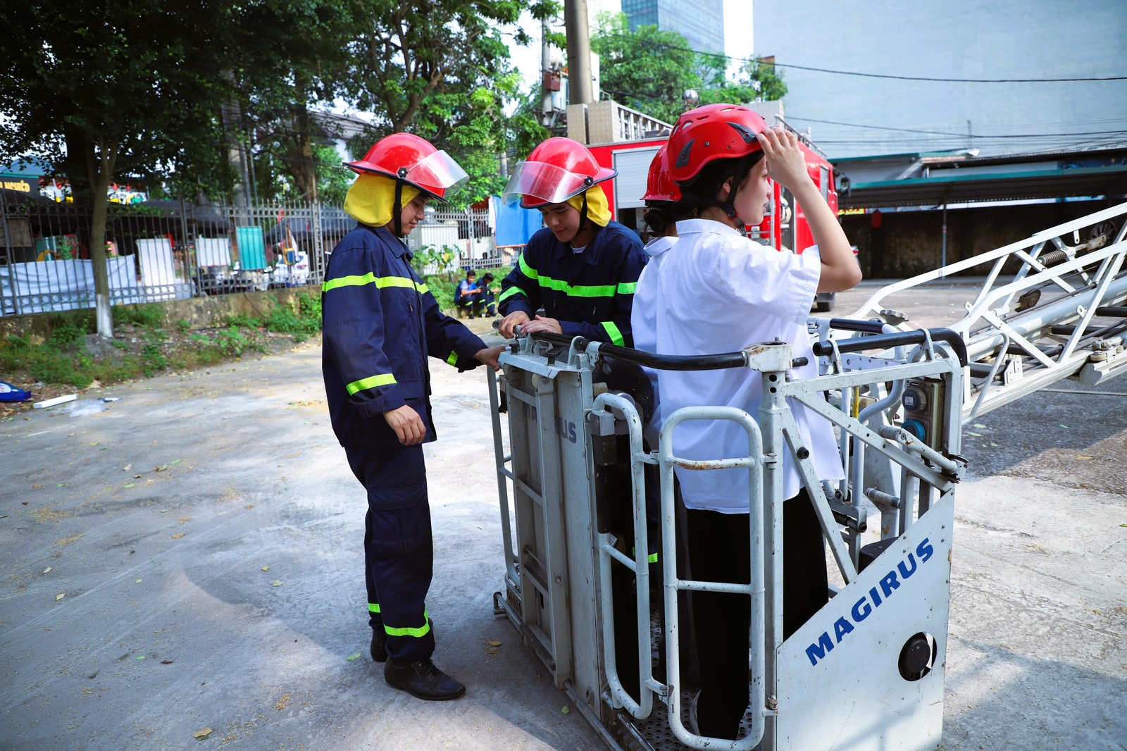 Một ngày trải nghiệm tại Trung tâm giáo dục cộng đồng về phòng cháy chữa cháy và cứu nạn cứu hộ