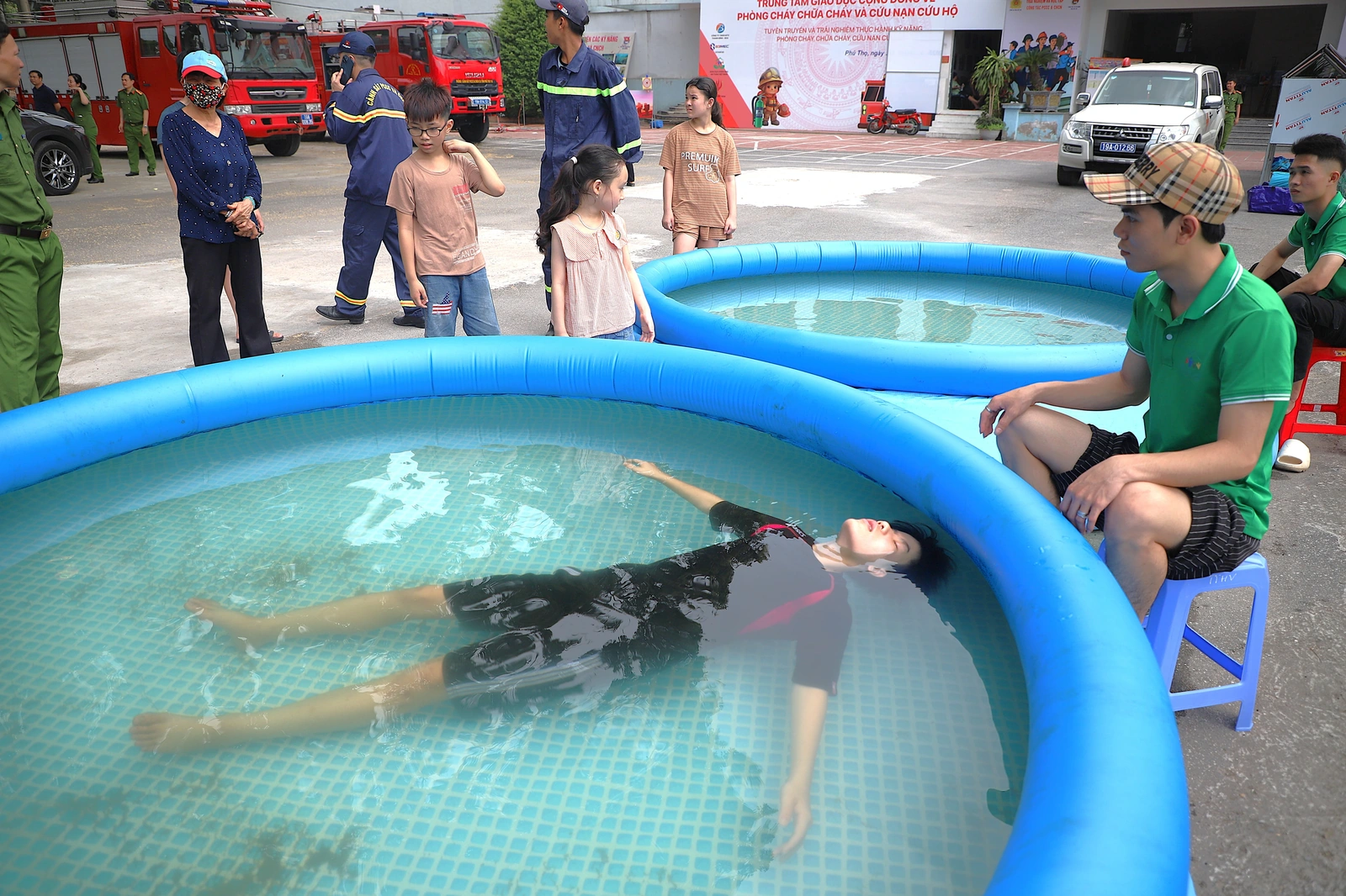 Một ngày trải nghiệm tại Trung tâm giáo dục cộng đồng về phòng cháy chữa cháy và cứu nạn cứu hộ