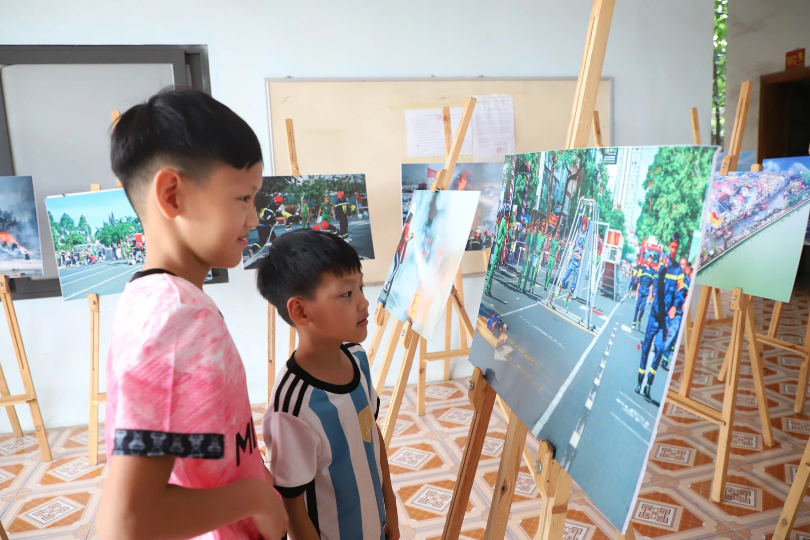 Một ngày trải nghiệm tại Trung tâm giáo dục cộng đồng về phòng cháy chữa cháy và cứu nạn cứu hộ