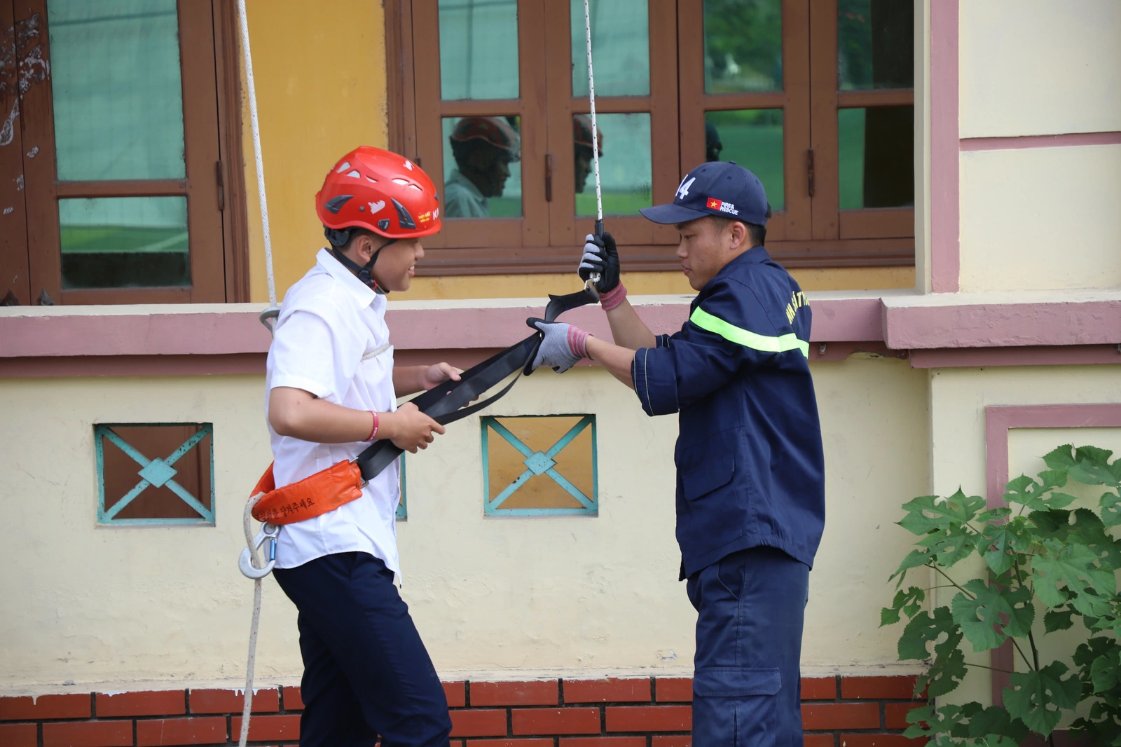 Một ngày trải nghiệm tại Trung tâm giáo dục cộng đồng về phòng cháy chữa cháy và cứu nạn cứu hộ