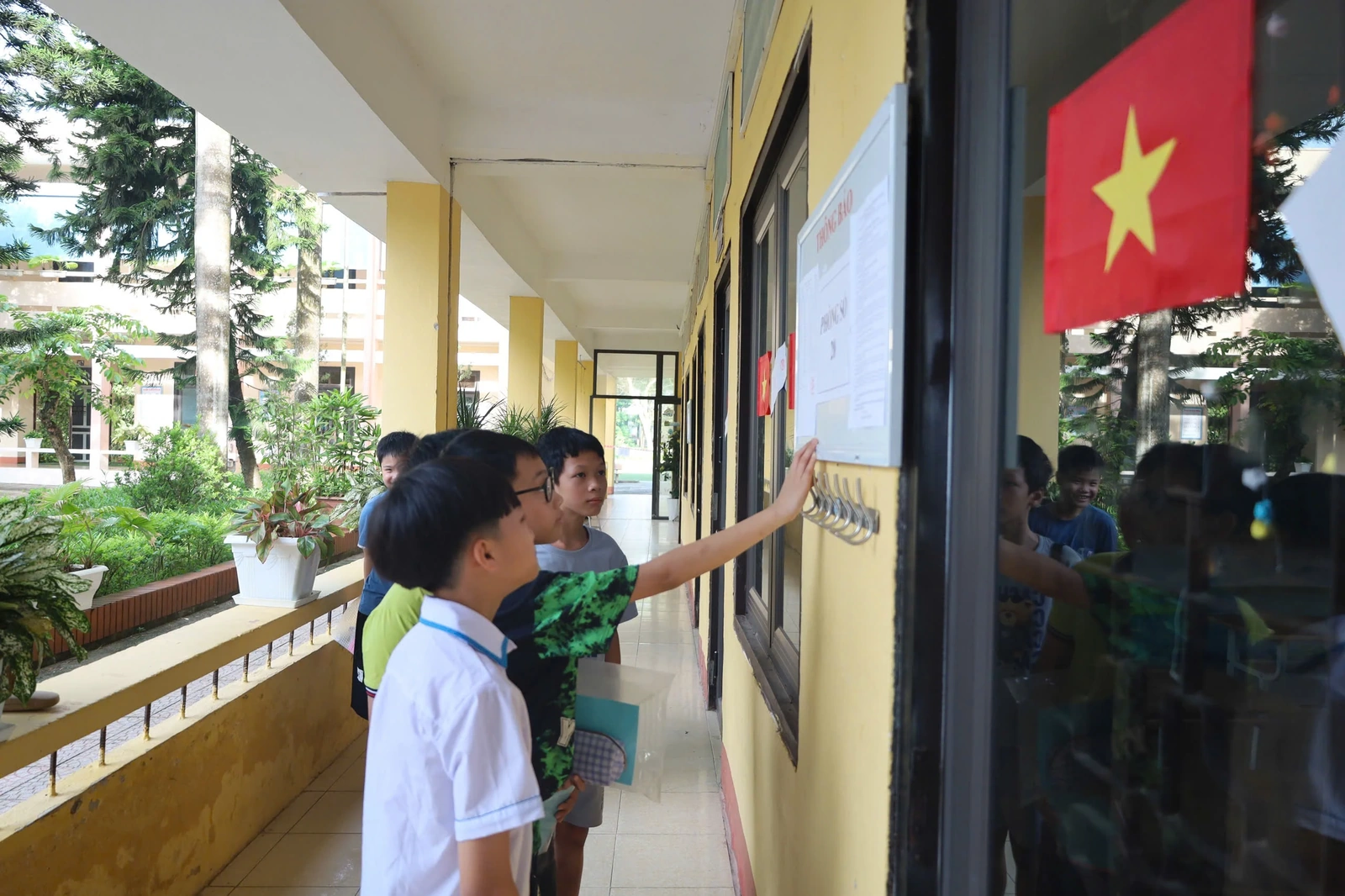 321 học sinh trúng tuyển vào lớp 6 Trường THCS Văn Lang