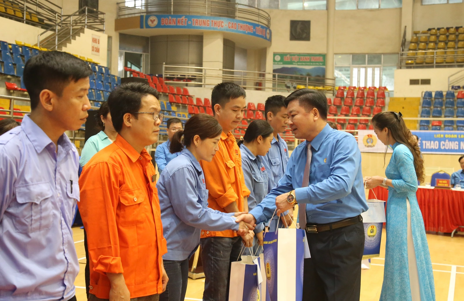 Điểm tựa cho đoàn viên công đoàn