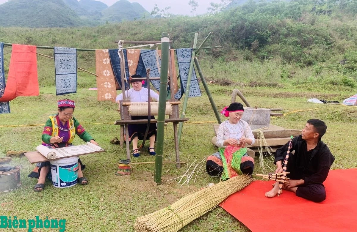 Quản Bạ - Hương sắc văn hóa giữa miền đá nở hoa