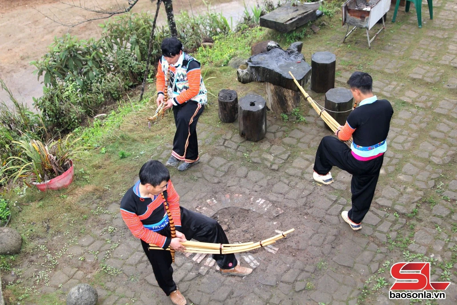 Du lịch cộng đồng gắn với bảo tồn văn hóa dân tộc