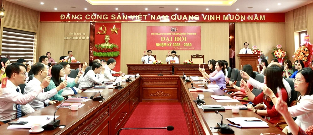 Đại hội Chi bộ Ban Tuyên giáo và Dân vận Tỉnh ủy