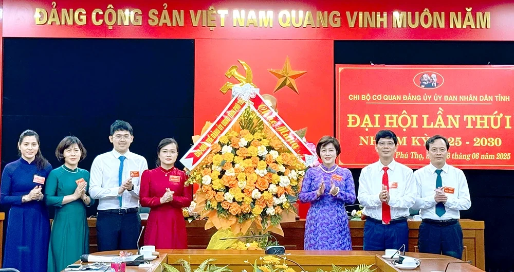 Đại hội Chi bộ cơ quan Đảng ủy UBND tỉnh