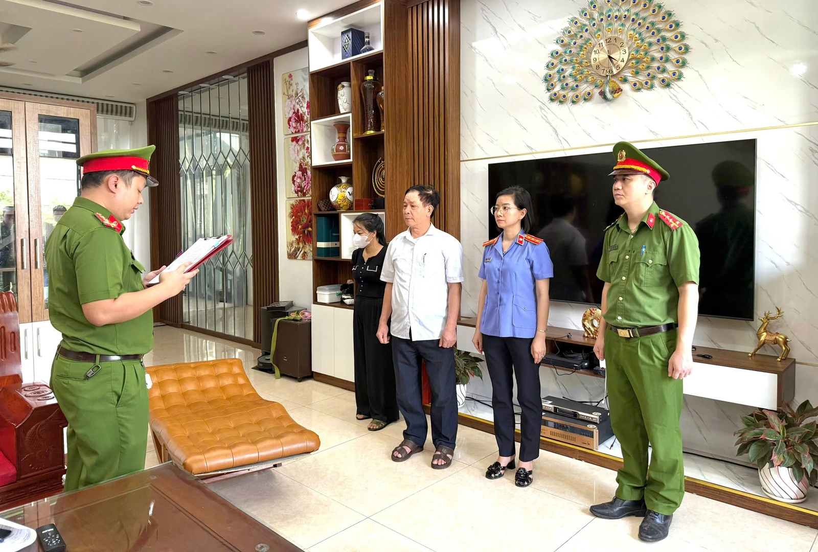 Khởi tố, bắt giam Giám đốc Công ty TNHH Sản xuất và thương mại Athena Việt Nam