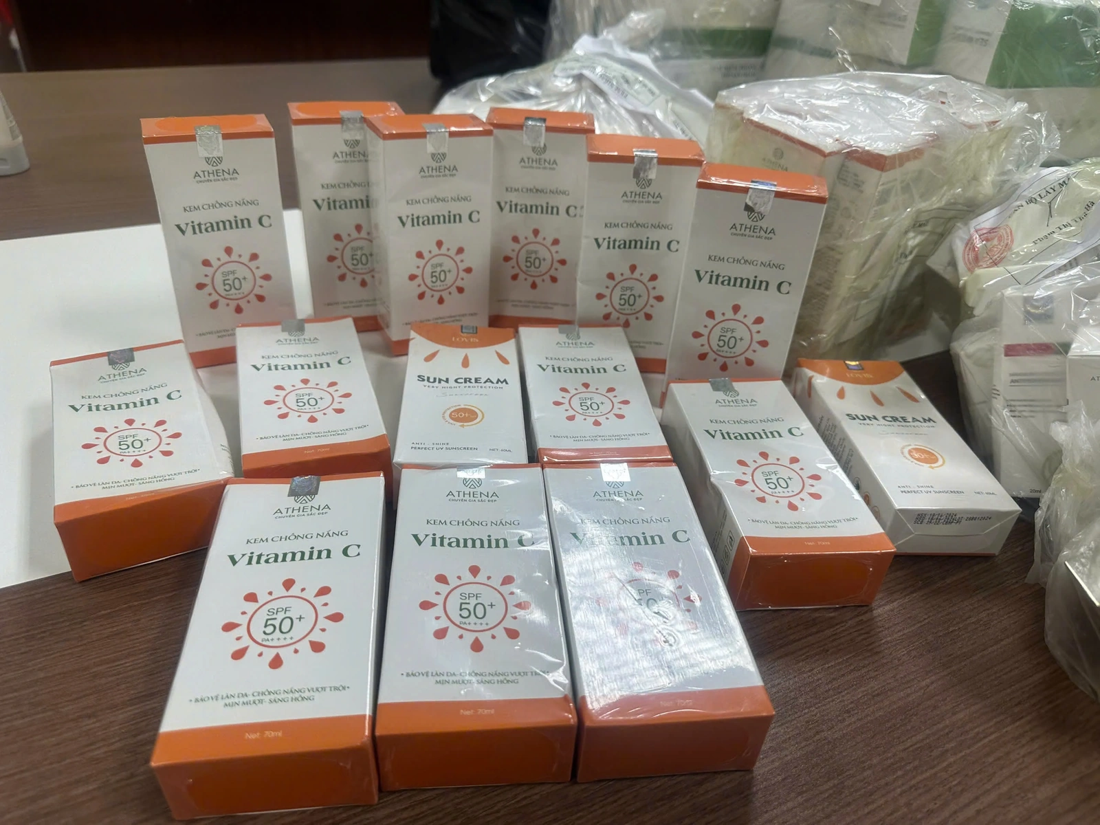 Khởi tố, bắt giam Giám đốc Công ty TNHH Sản xuất và thương mại Athena Việt Nam