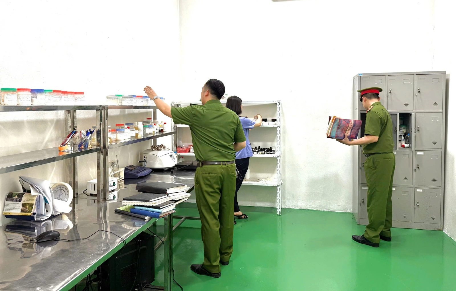 Khởi tố, bắt giam Giám đốc Công ty TNHH Sản xuất và thương mại Athena Việt Nam