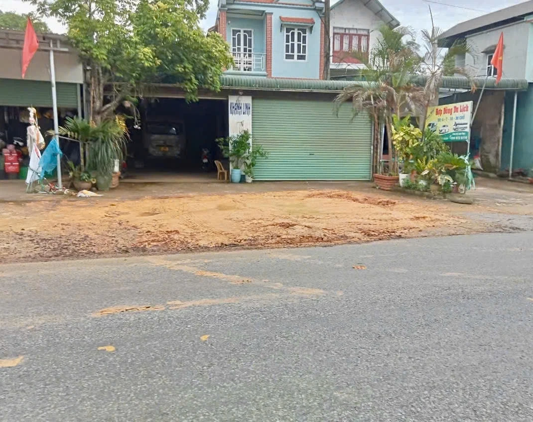 Sự cố hố sụt lún ven quốc lộ 12B ở xã Thượng Cốc đã được khắc phục