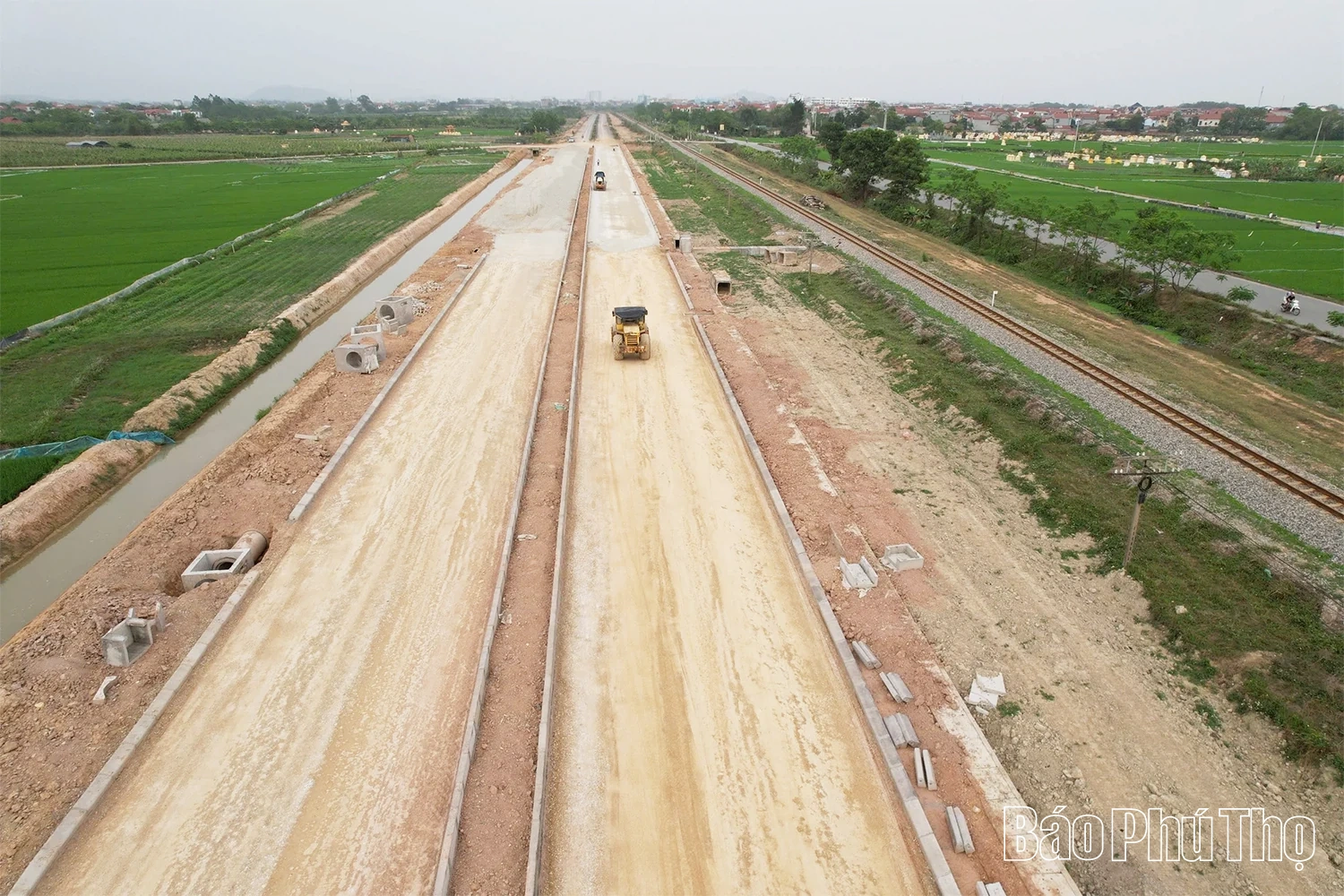 Dự án Đường song song đường sắt - gỡ vướng để về đích