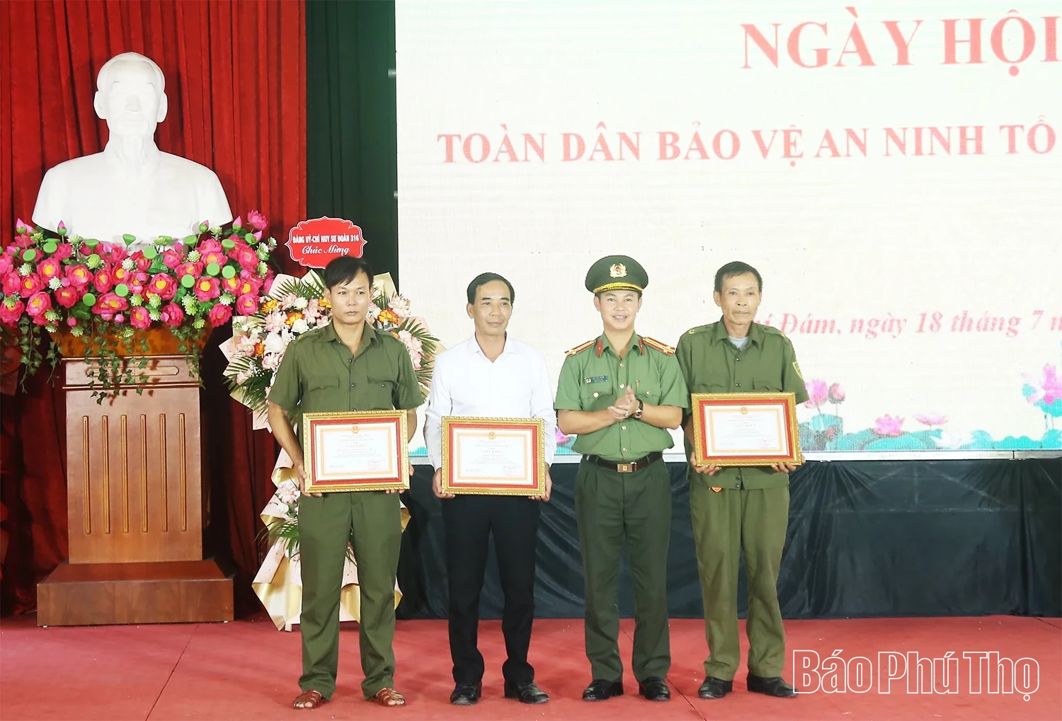 Xã Chí Đám tổ chức điểm “Ngày hội toàn dân bảo vệ an ninh Tổ quốc”