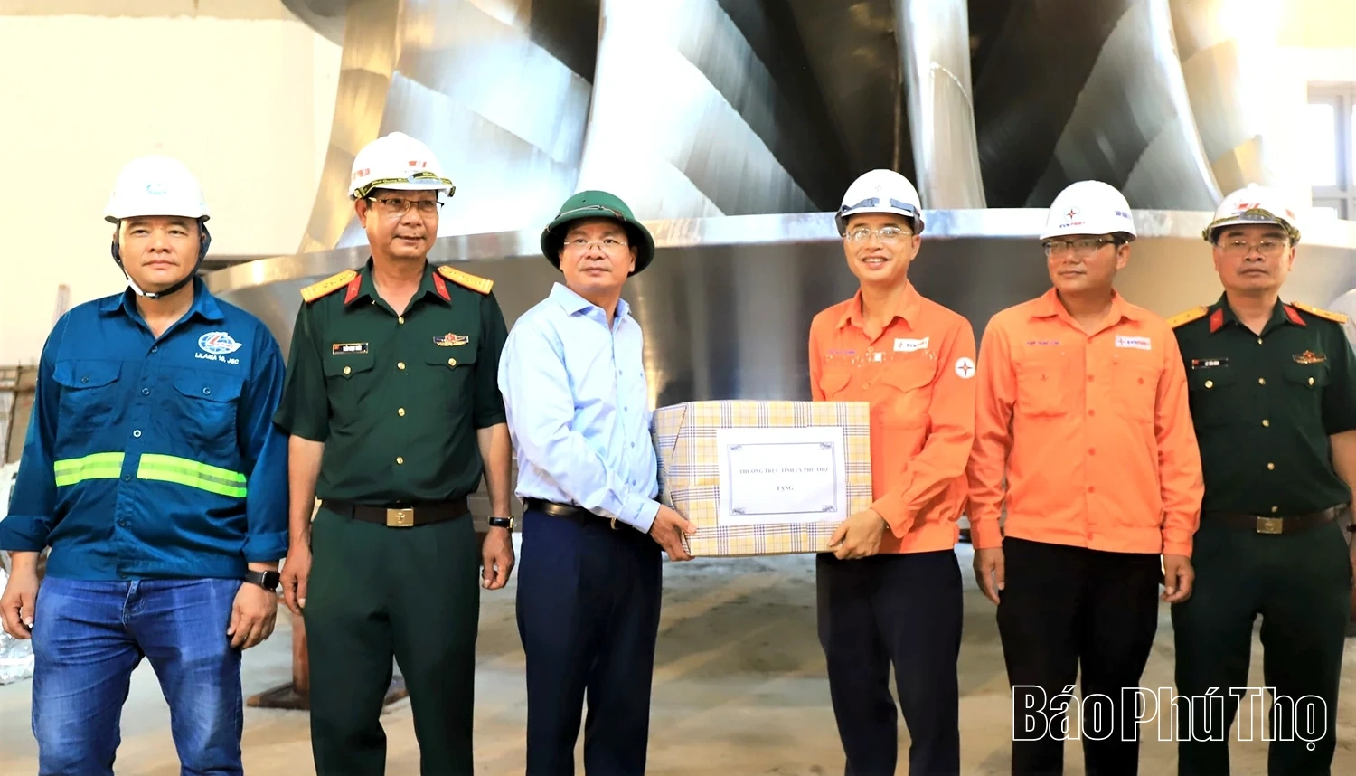 Thường trực Tỉnh ủy kiểm tra tiến độ triển khai thực hiện các dự án trọng điểm tại khu vực Hòa Bình (cũ)